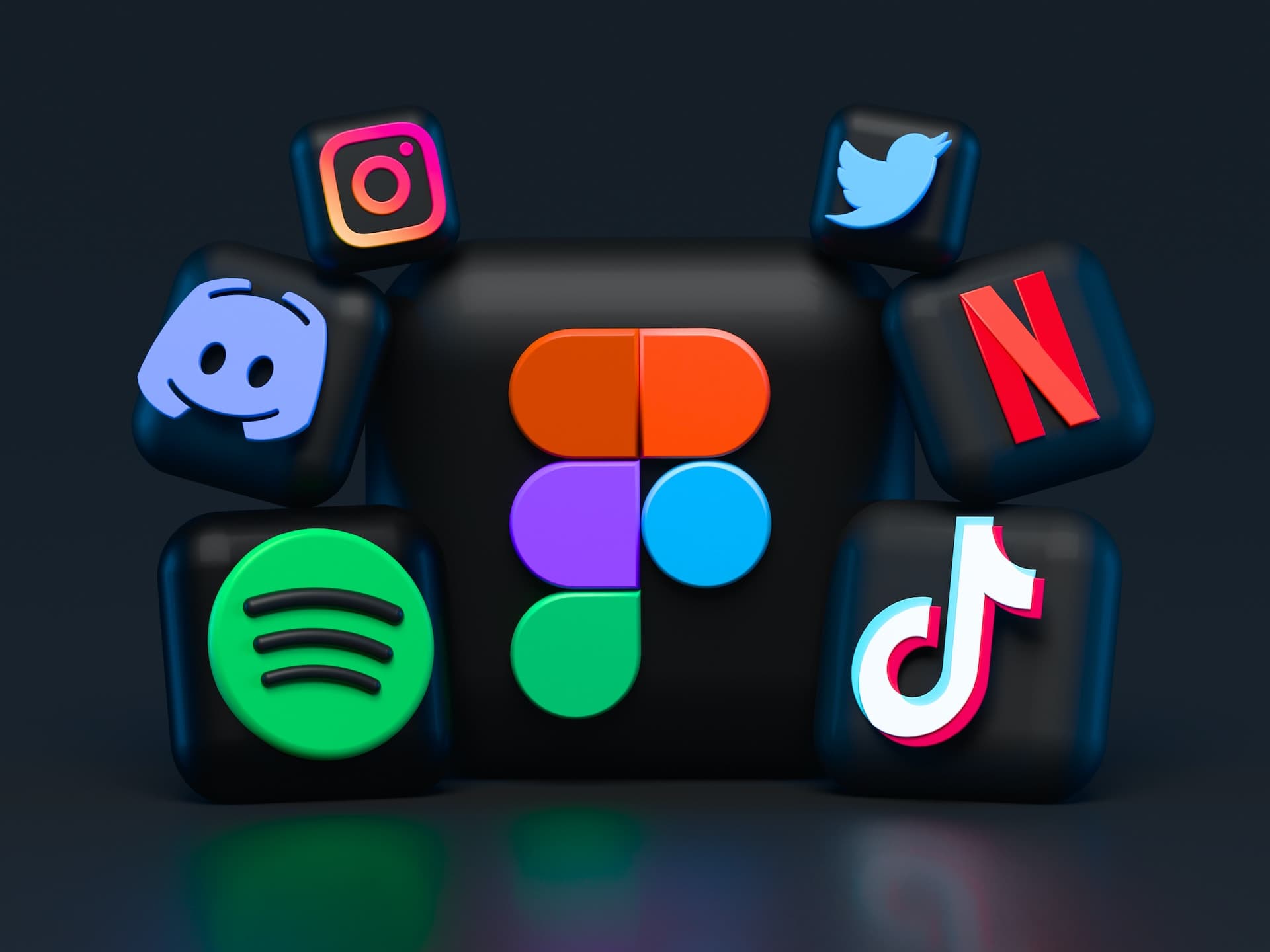 Cover Image for Social Media and Its Impact on Dating